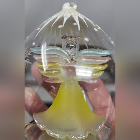 Vintage Unique Treasures Hand Blown Glass Globe Angel Ornament - Picture 12 of 16